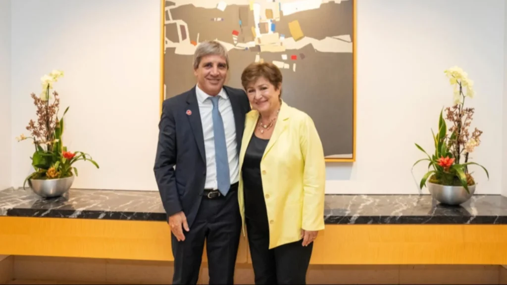 Caputo viaja a Washington para exponer avances del plan económico ante el FMI